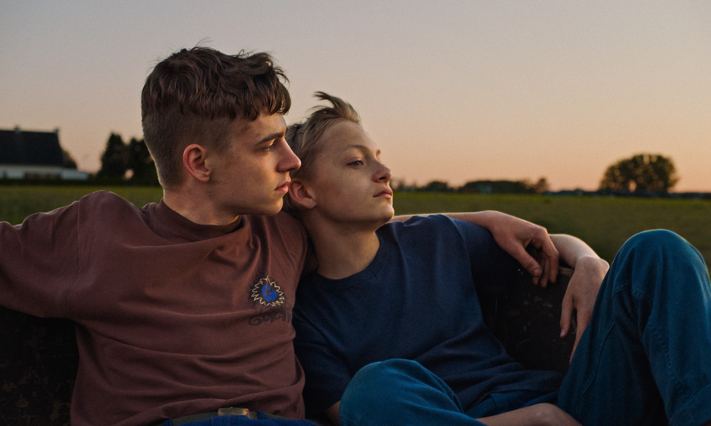 Close Golden Globes2023 Win 1