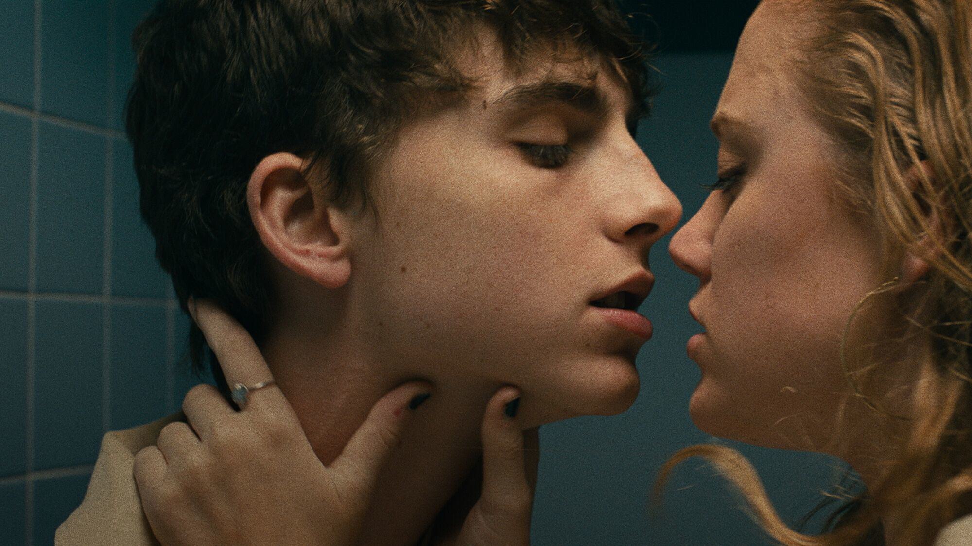 Hsn Trailer Thumb Blank Preview