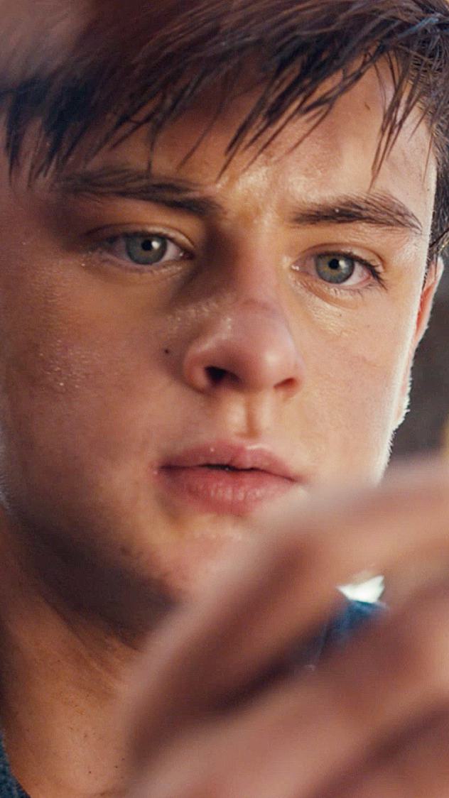 Lowtide Trailerthumbblank 916 Mobile