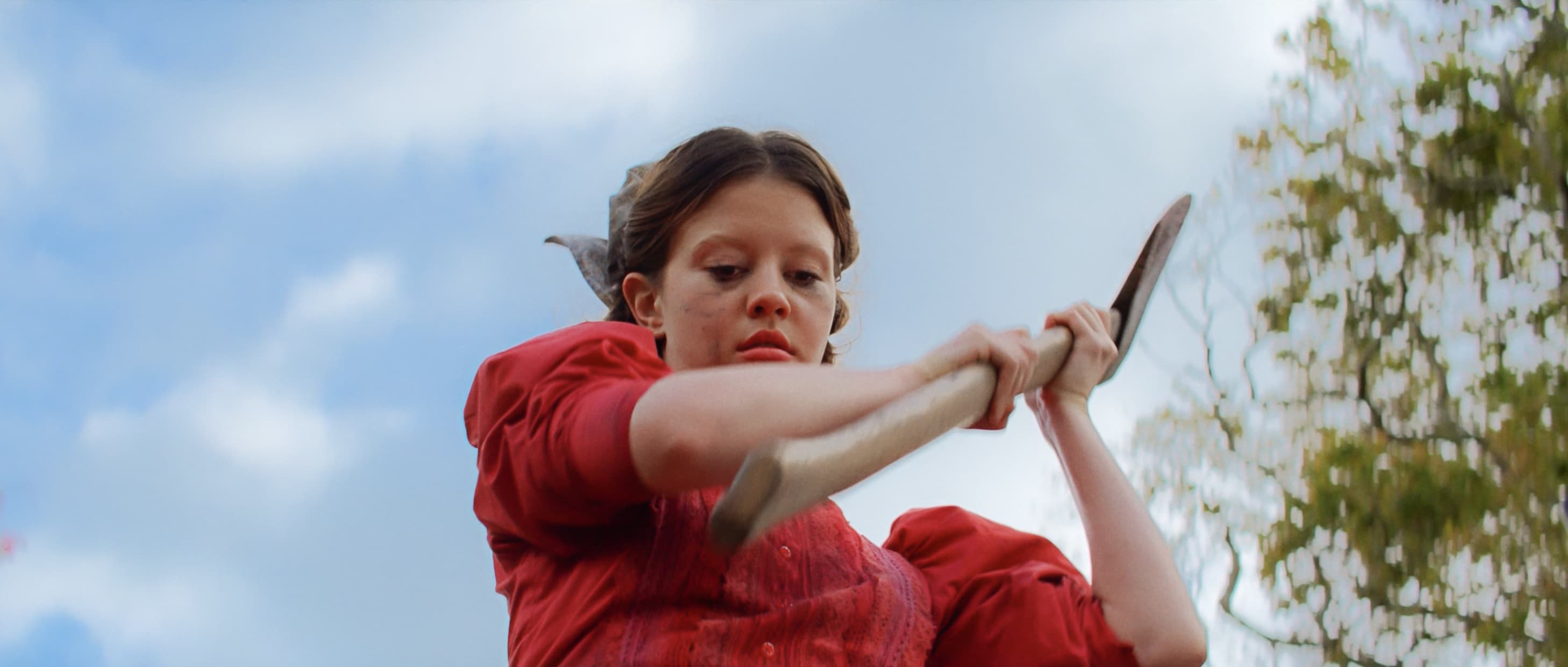 Pearl Trailer Thumbnail Unconstrained